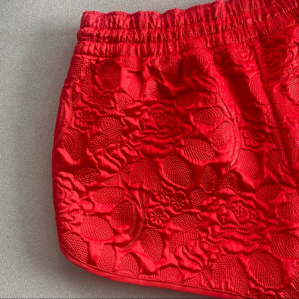 NWOT Adidas Orginals Satin Quilted Red Rose Trefoil Logo Shorts, Sz Small, Rare - Picture 3 of 14